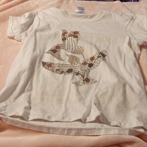 Gildan Kids White Graphic Tee with Brown Accents